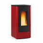 Poêle à granulés Dahiana plus VFS 10kW rouge avec flamme vive, design moderne pour un chauffage écologique et efficace.